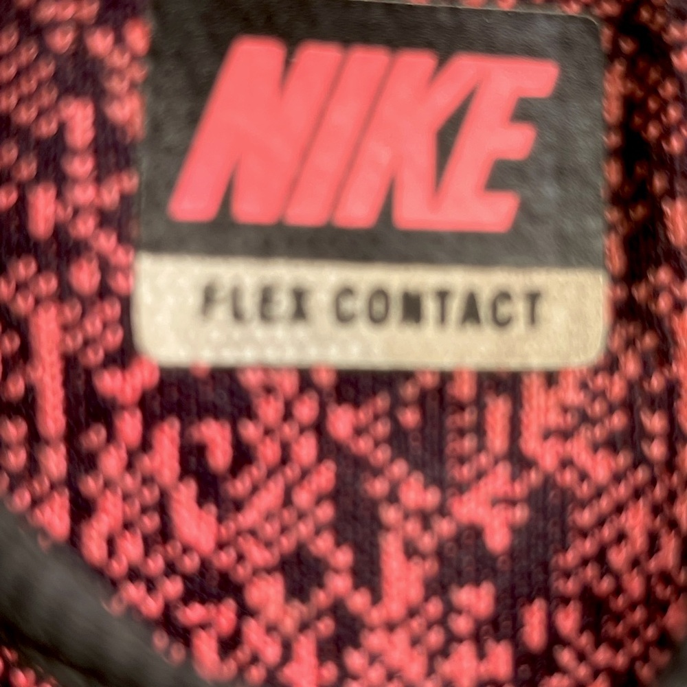 NIKE FLEX CONTACT SNEAKERS